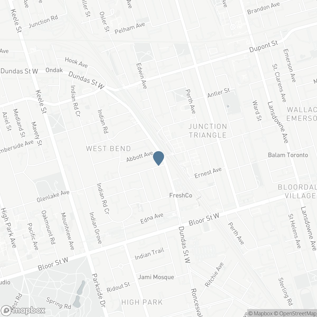 605 - 2495 DUNDAS STREET W, Toronto, Ontario M6P 1X4
